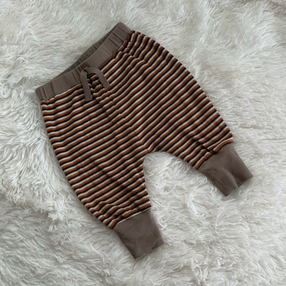 Kate Quinn Ribbed Striped Pull On Elastic Waist Pants